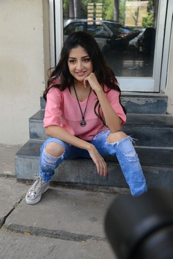 Poonam Kaur Latest Gallery